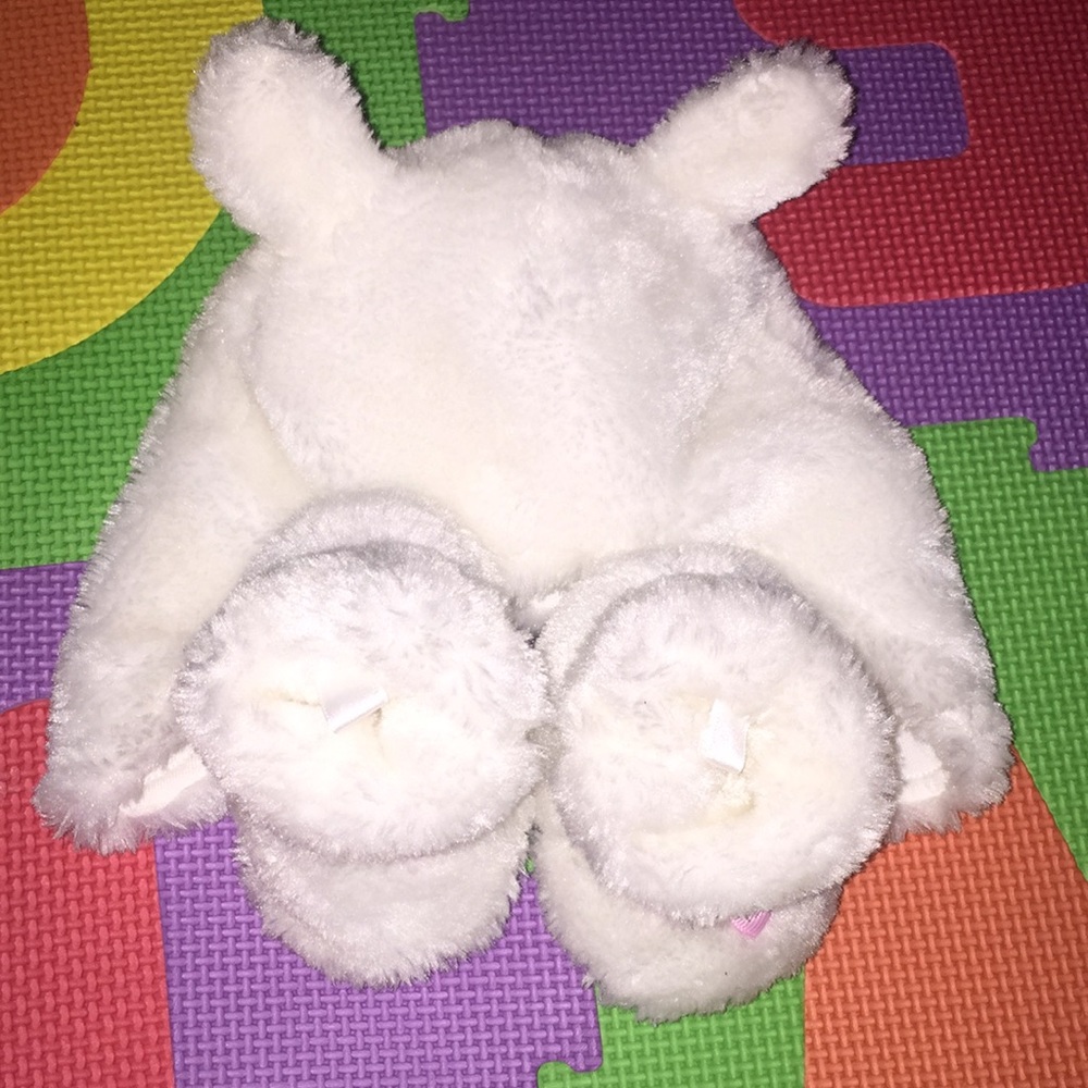 Baby hat and shoes